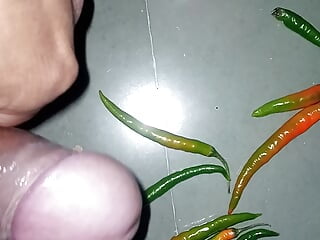 Land Ko Mirchi Ki Dhooni