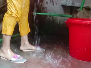 Viral flick of sexy nymph shower