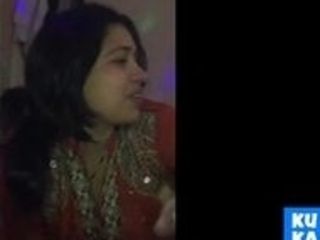Pakistani aunty reads pakistani aunty filthy messy poem in punjabi mobiles mature language