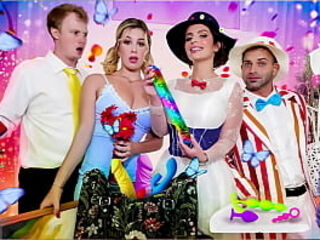 Magical Merry Mary&#039_s Poppin honeypot - Alexa Payne, Ashley Alexander, JImmy Michaels, Nicky Rebel