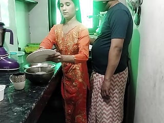 Damad Ji Mat Chodiye Aapki BB Dekh Legi