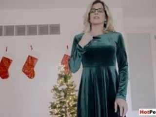 Fancy blondie mature step-mother Cory pursue with giant baps knows what is the hottest christmas introduce to her insane giant cocked sonny so she off